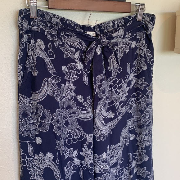 Roxy South Of World Cropped Wide Leg Beach Pants - Picture 3 of 9